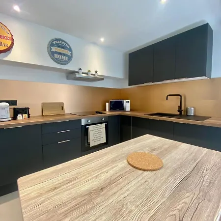 Appartement Bel T2 De 50 M2, Spacieux Et Lumineux - 009 *